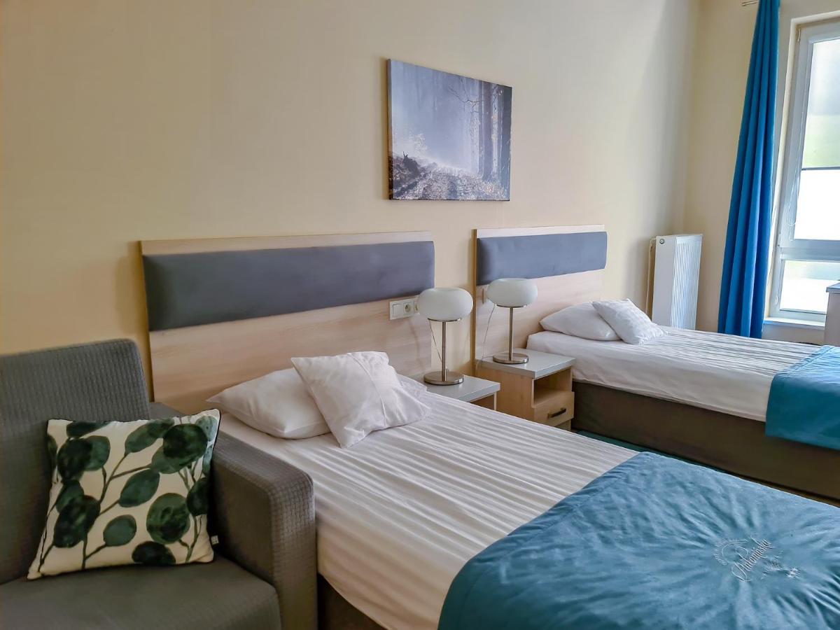 Antoninska Hotel & Apartamenty Leszno  Eksteriør bilde