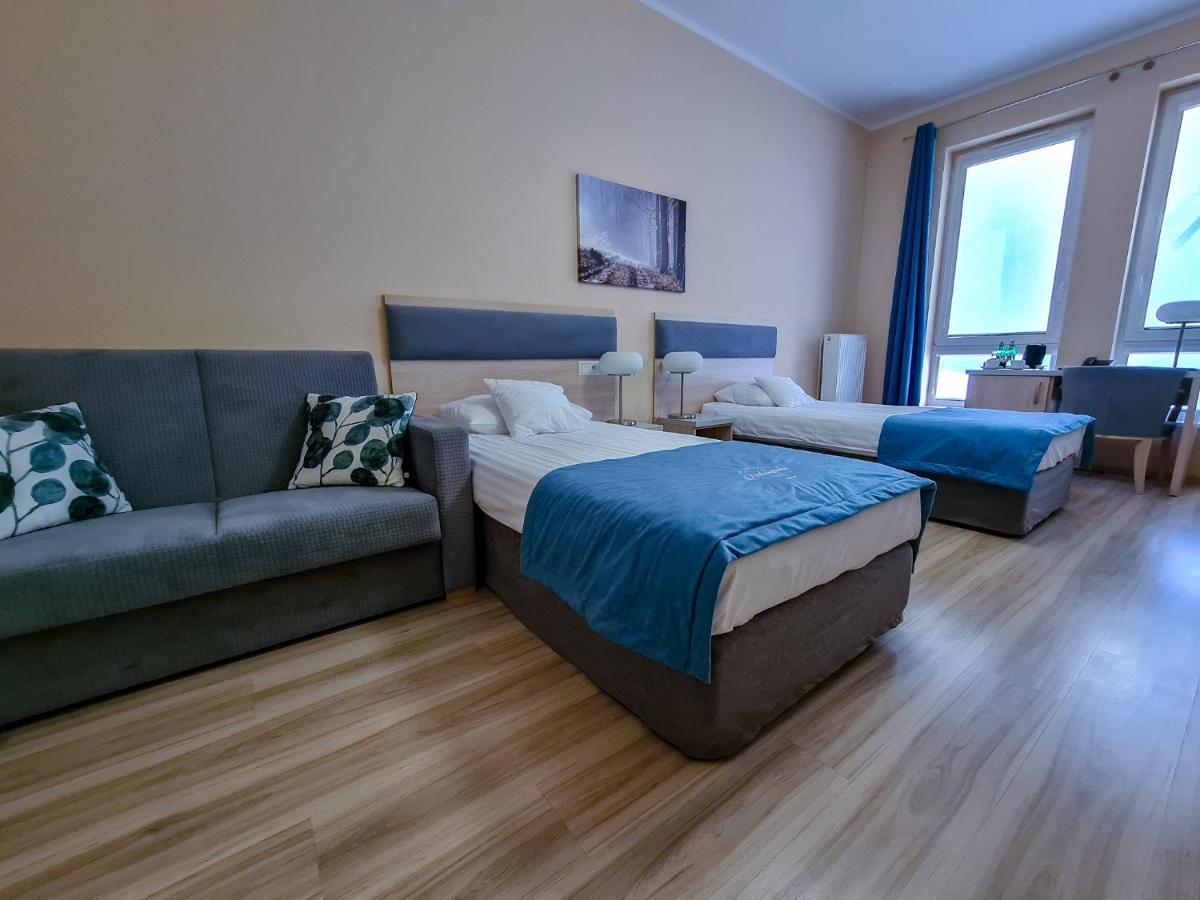 Antoninska Hotel & Apartamenty Leszno  Eksteriør bilde