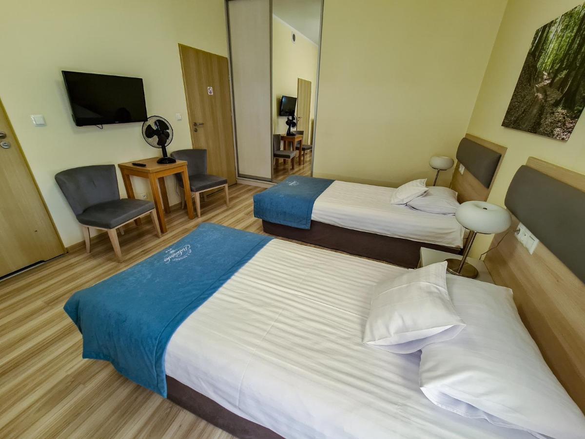Antoninska Hotel & Apartamenty Leszno  Eksteriør bilde
