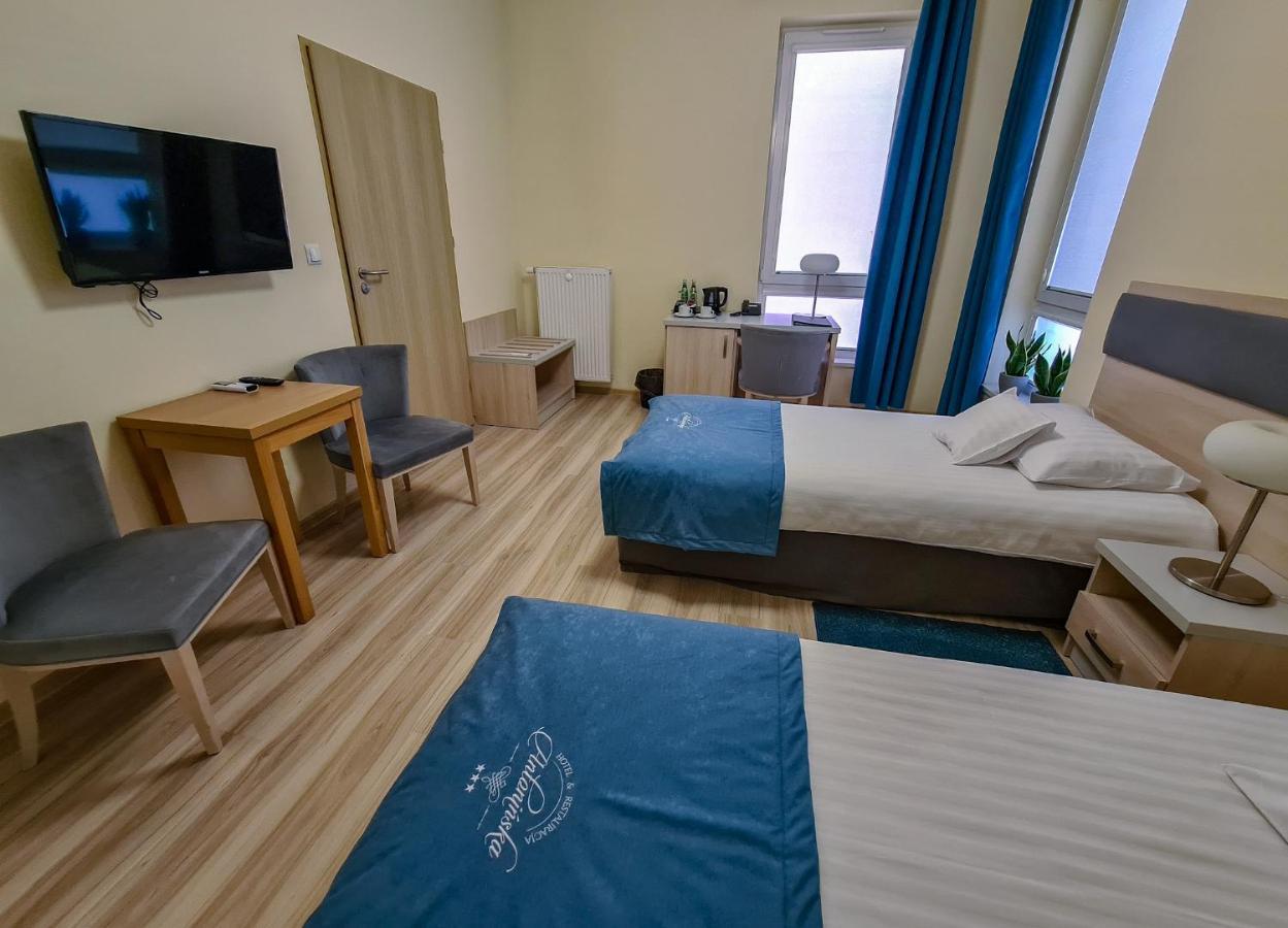 Antoninska Hotel & Apartamenty Leszno  Eksteriør bilde