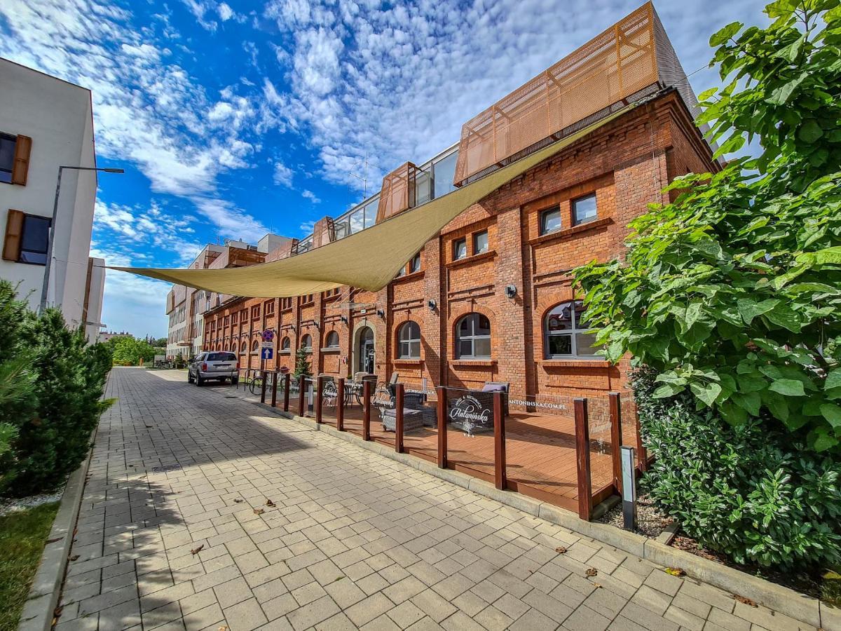 Antoninska Hotel & Apartamenty Leszno  Eksteriør bilde