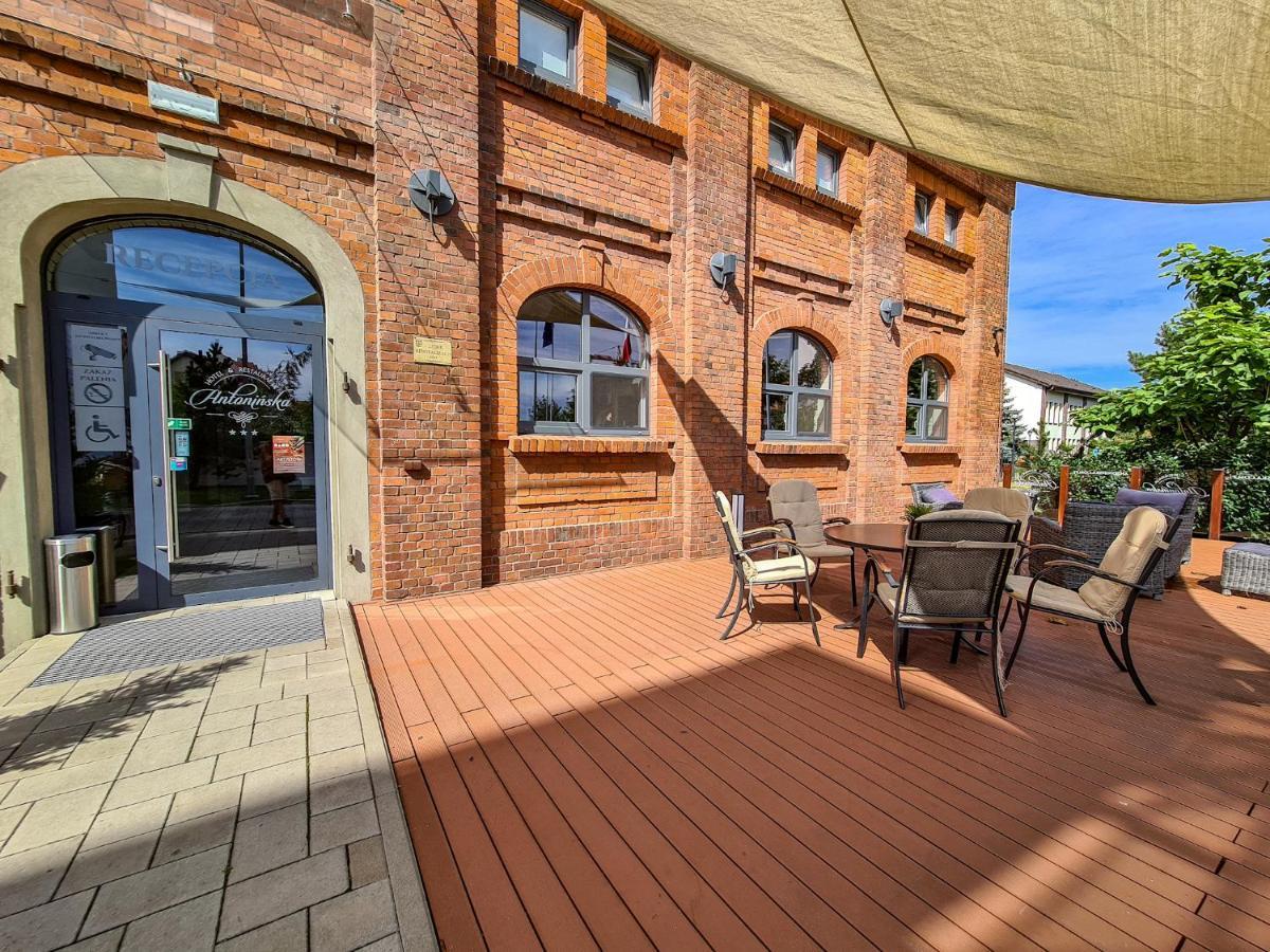 Antoninska Hotel & Apartamenty Leszno  Eksteriør bilde