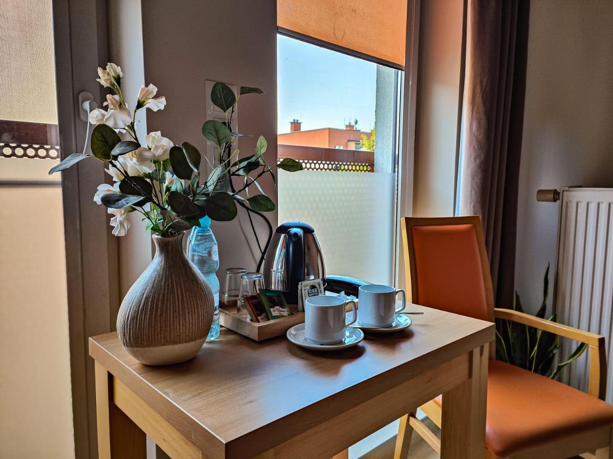 Antoninska Hotel & Apartamenty Leszno  Eksteriør bilde