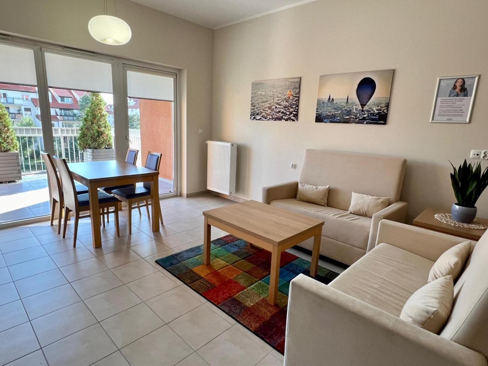 Antoninska Hotel & Apartamenty Leszno  Eksteriør bilde